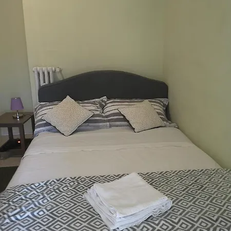 21 Mini-hôtel *
